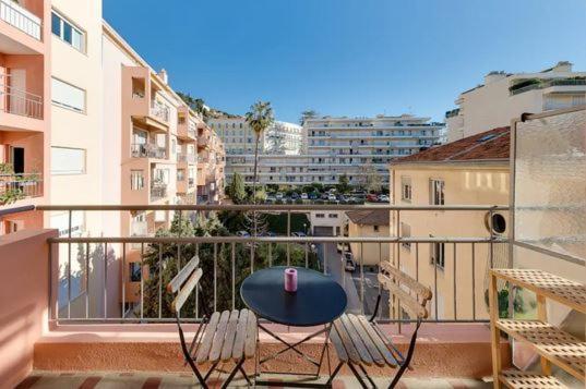 Appartement Le Magellan à Menton Extérieur photo
